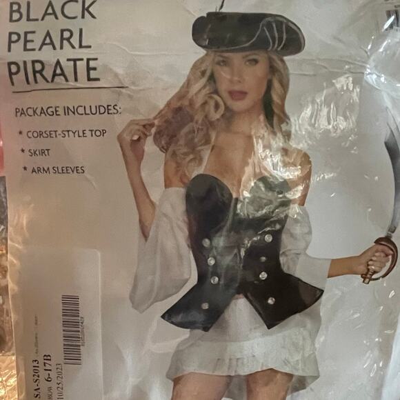 NEW Starline Black Pearl Pirate Sexy Pirate Halloween Costume Size Large - Picture 3 of 5